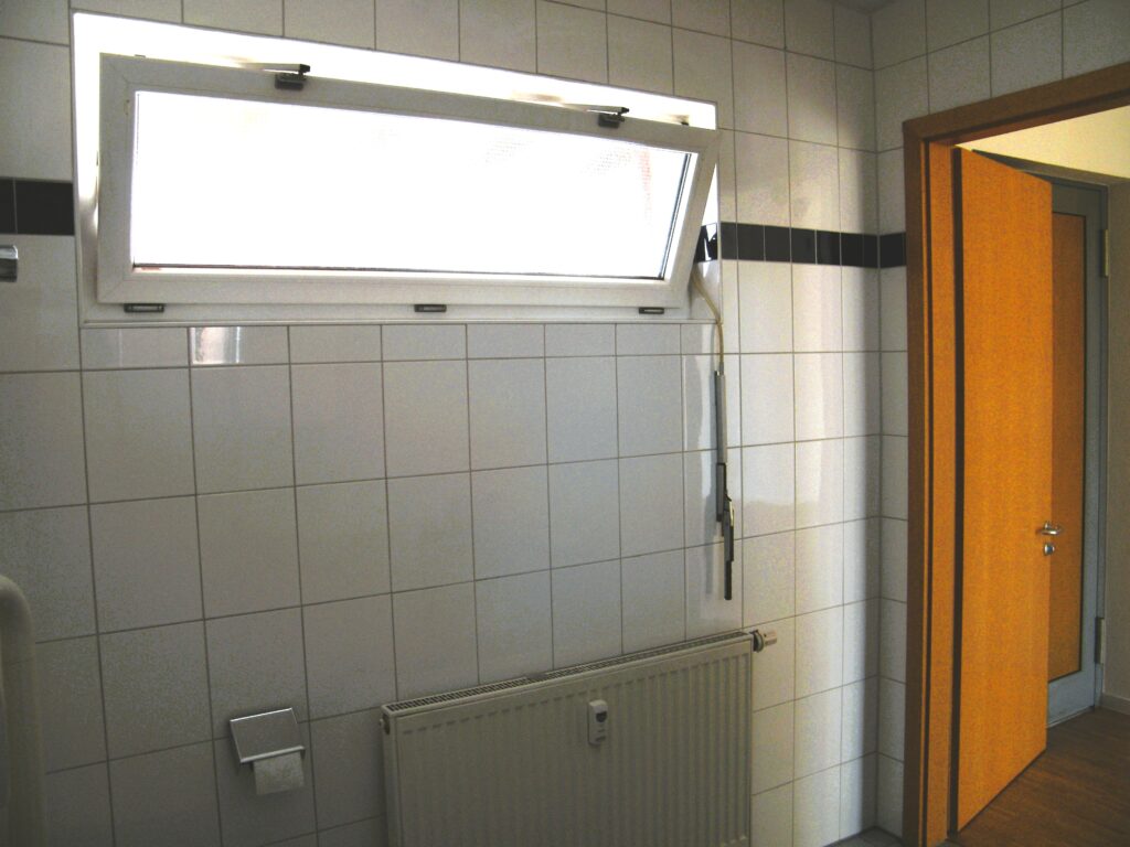 pfiffige Seniorenwohnung in sehr guten & ruhiger Wohnlage in Erligheim – barrierefrei – Aufzug