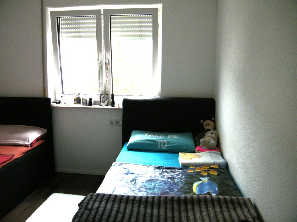 3 1/2-Zimmer-Wohnung im 1.OG mit Balkon in Bönnigheim Bj. 2014 in sehr guter Wohnlage