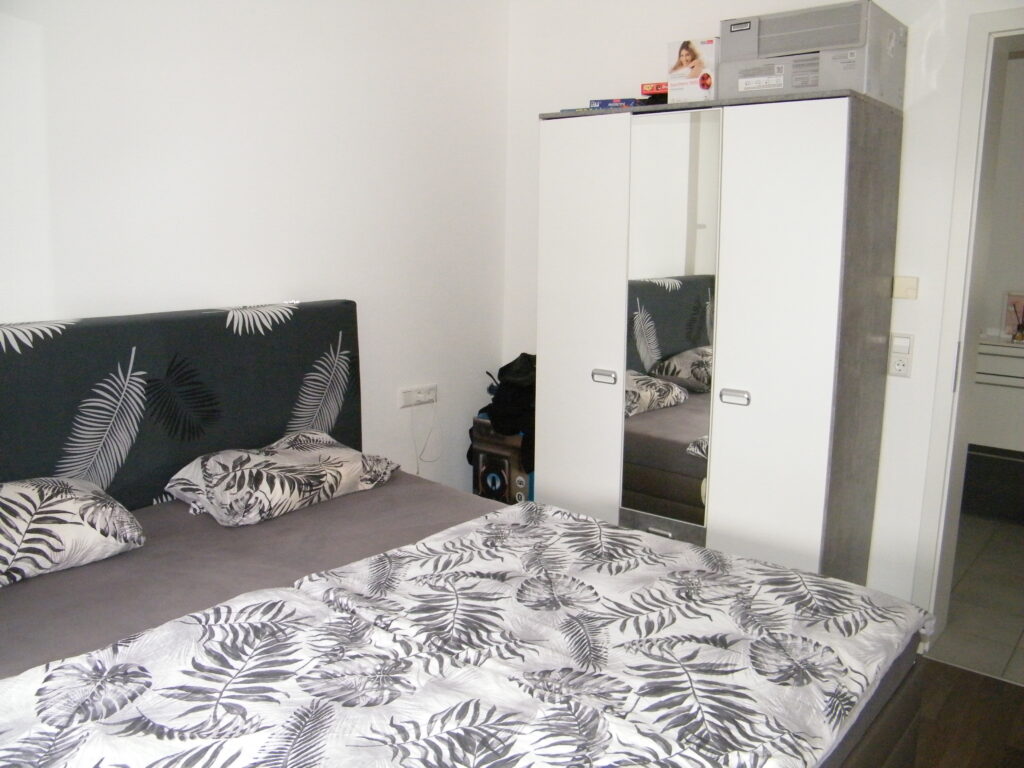 3 1/2-Zimmer-Wohnung im 1.OG mit Balkon in Bönnigheim Bj. 2014 in sehr guter Wohnlage